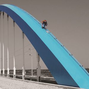 Geneigte Absturzsicherungssysteme