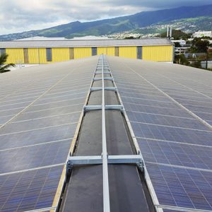 Horizontales Schienensystem ALTIRAIL bei VERTIC auf Photovoltaikanlage
