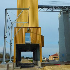 Horizontales Schienensystem ALTIRAIL bei VERTIC für Aufladen
